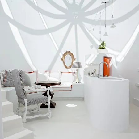 Kamini Santorini Pýrgos