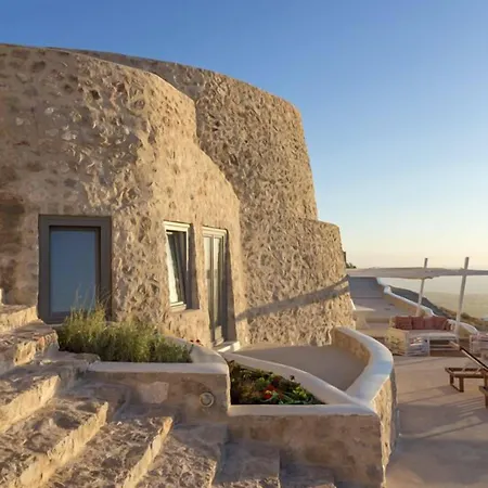 Kamini Santorini Pýrgos