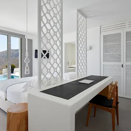 Villa Kamini Santorini