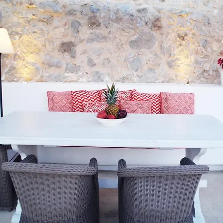 Villa Kamini Santorini