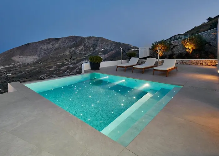 Kamini Santorini Villa