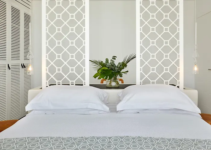 Kamini Santorini Pýrgos