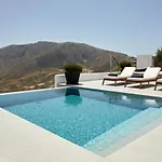 Kamini Santorini * Pírgosz