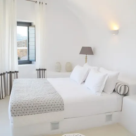 Kamini Santorini * 피르고스