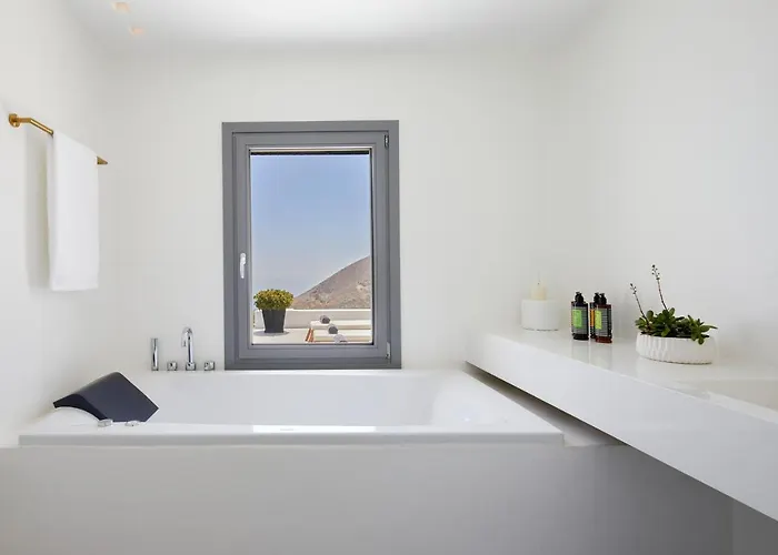 Kamini Santorini Villa *