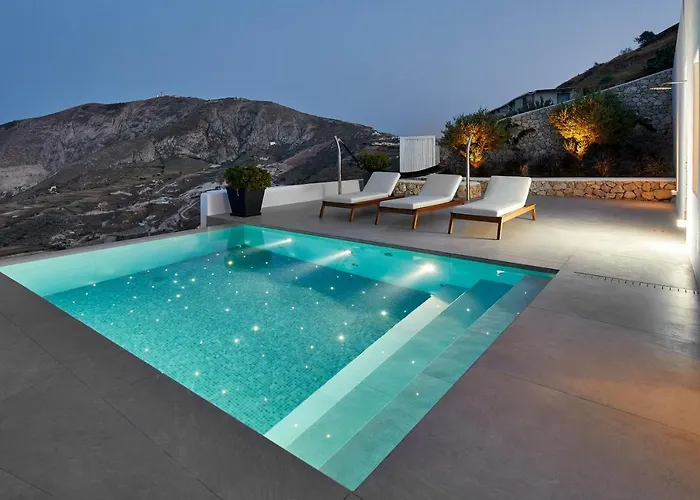 Kamini Santorini Villa Pyrgos Kallistis