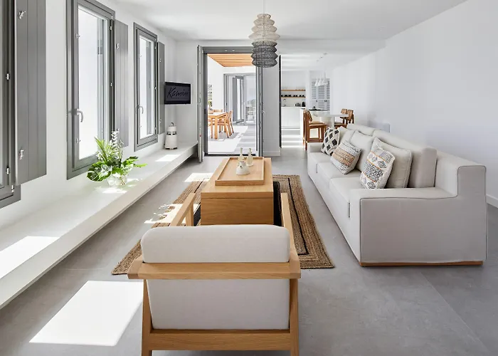 Kamini Santorini Villa