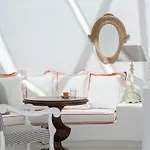 Willa Kamini Santorini *