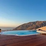 Kamini Santorini Willa Pýrgos