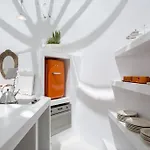 Willa Kamini Santorini Pýrgos