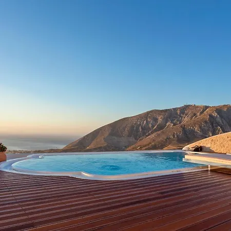 Kamini Santorini Villa Pýrgos