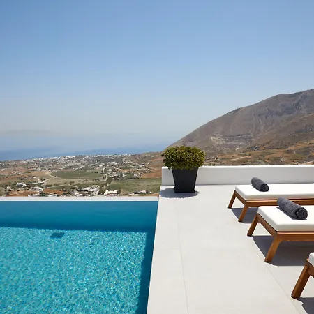 Kamini Santorini